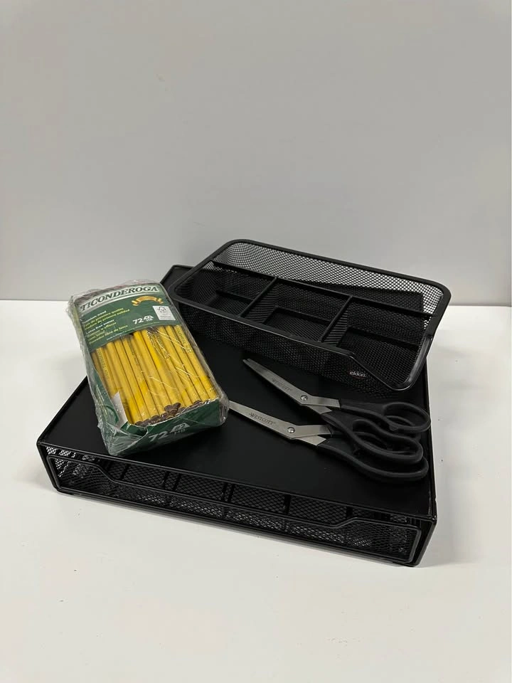Office Supplies Bundle – Desk Organizers, Staplers, Hole Punch, - photo 4