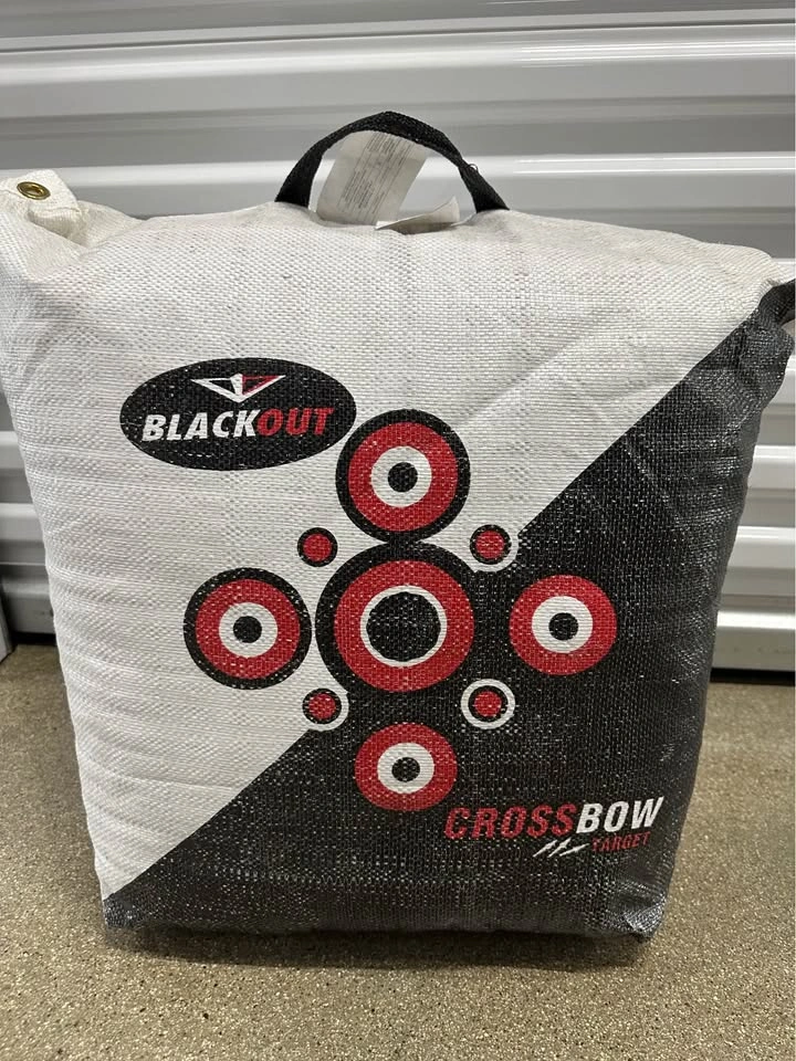 Blackout Crossbow Target Bag – Archery Practice Target - photo 3
