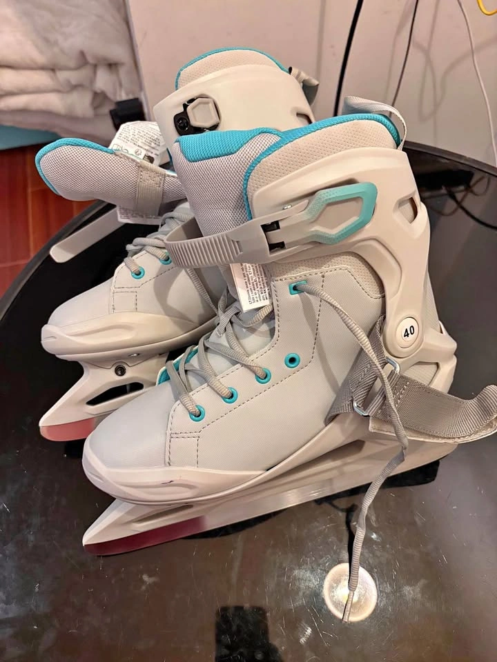 Like New! Oxelo Decathlon Ice Skates - Women’s Size US 7.5 / EU