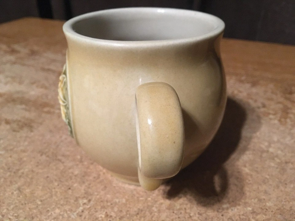 DITMAR URBACH MUG CUP SAND COLORED WITH SUNFLOWER CZECHOSLOVAKIA - photo 3