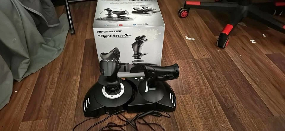 Thrustmaster T.Flight Hotas One Flight Stick for Xbox