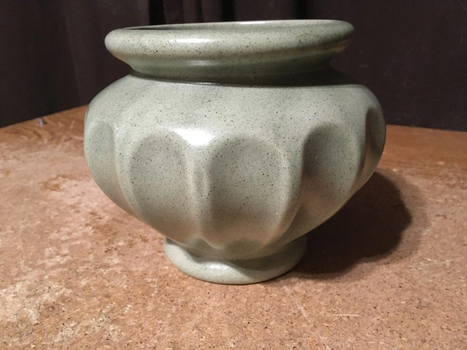 Haeger Green Ribbed Vase Pot Planter - photo 2