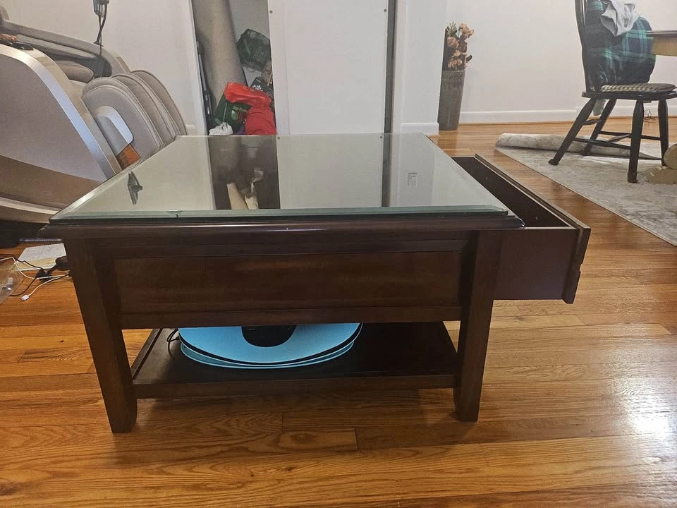 Moving sale: coffee table - photo 3