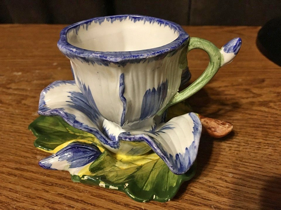 BLUE CM INC CHADWICK PORCELAIN FLOWER TEACUP & SAUCER