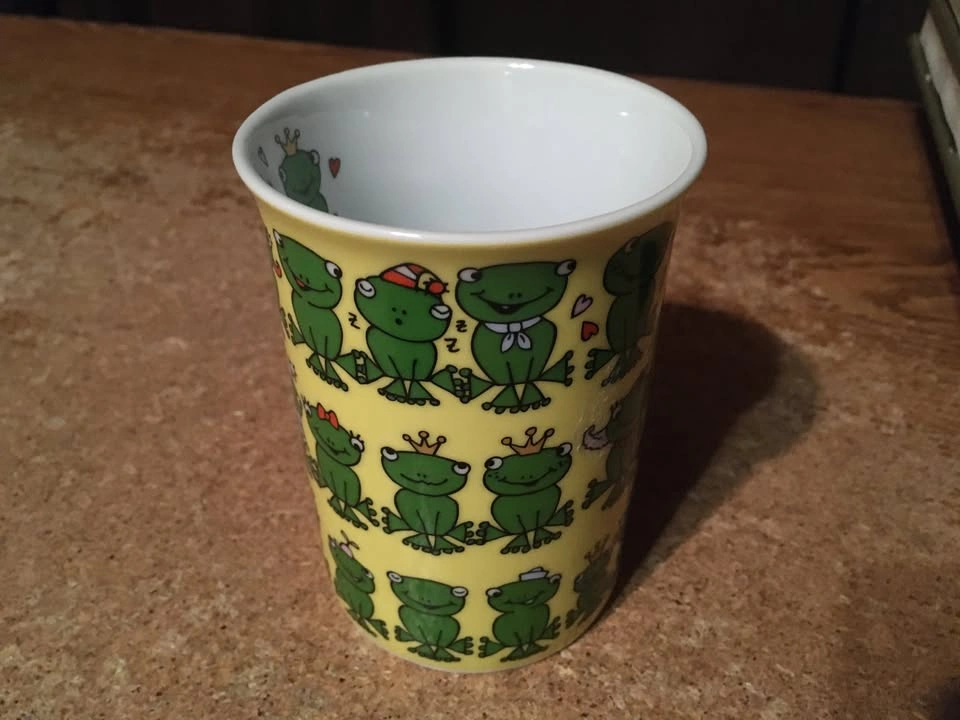KONITZ FROGS WITH HAPPY FACES YELLOW COFFEE MUG GERMANY - photo 5