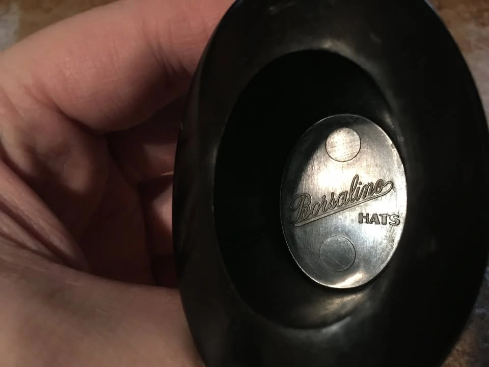 VINTAGE BAKELITE SALESMAN SAMPLE TOP HAT BORSALINO - photo 3