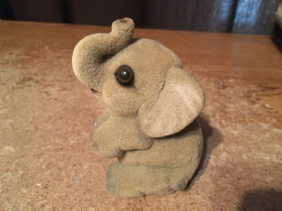 Josef Originals George Flocked Elephant - photo 2