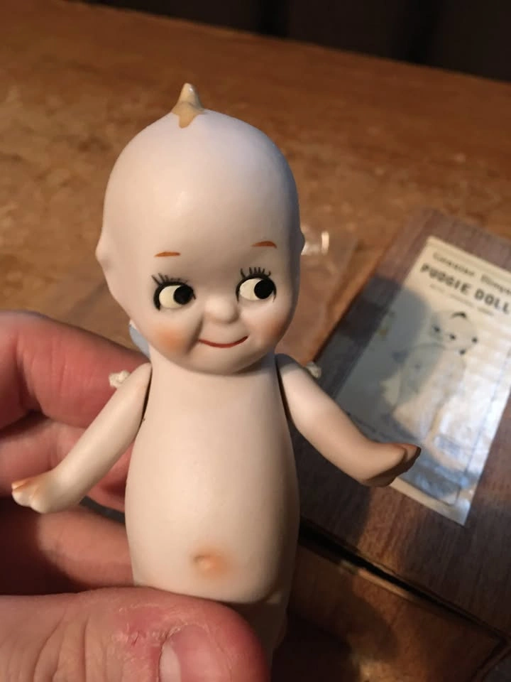 VINTAGE SHACKMAN PUDGIE PORCELAIN DOLL IN ORIGINAL BOX - photo 2
