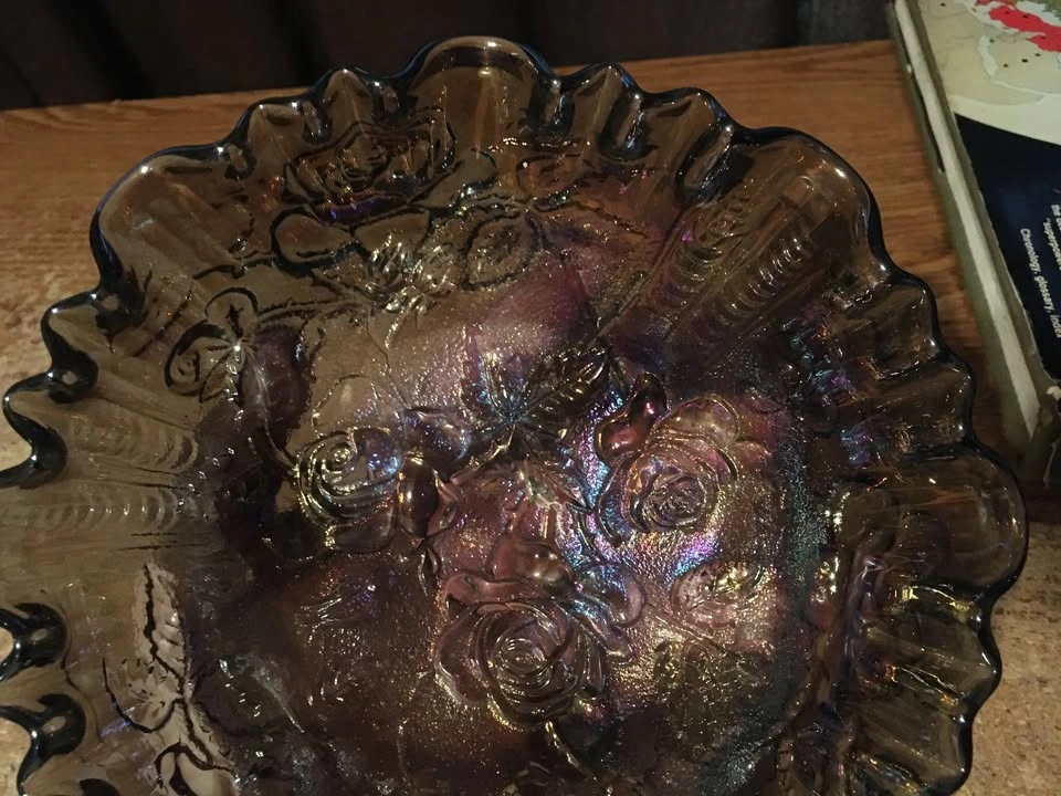 VINTAGE IMPERIAL CARNIVAL GLASS AMETHYST BOWL - photo 4