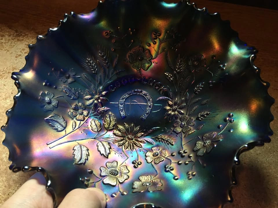 Northwood Carnival Glass Horseshoe Amethyst Ruffled Bowl - photo 5