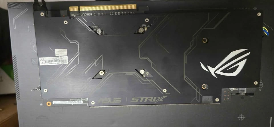 ASUS ROG Strix Radeon RX 580 8GB Gaming Graphics Card - photo 2