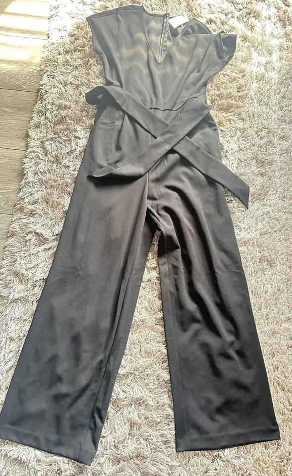 Wide leg romper black, size 10