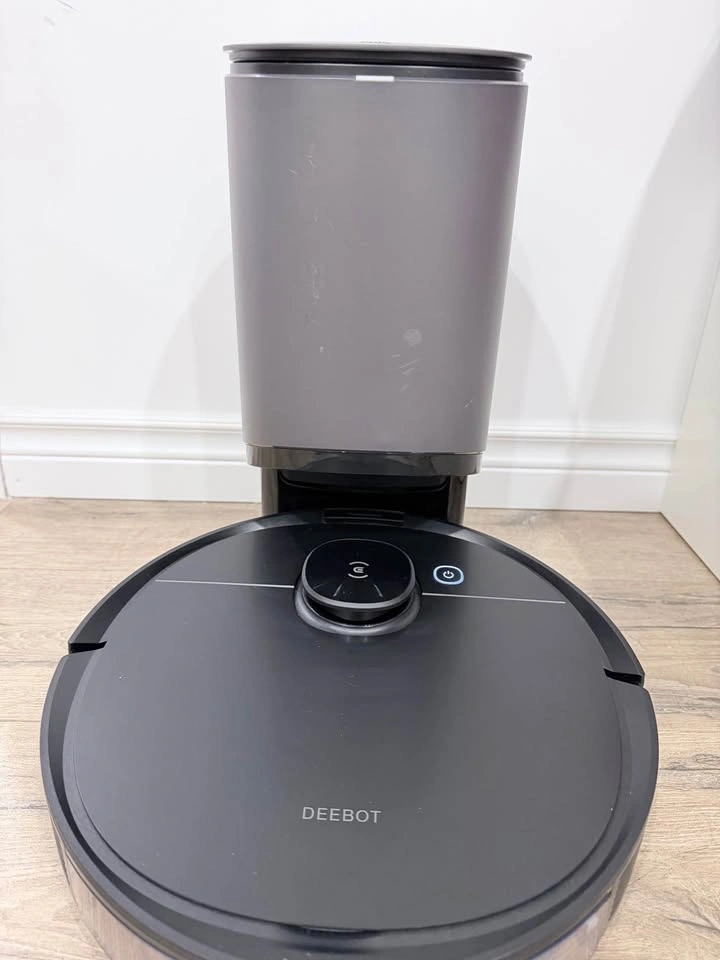 ECOVACS DEEBOT Robot Vacuum + Auto-Empty Station - photo 2
