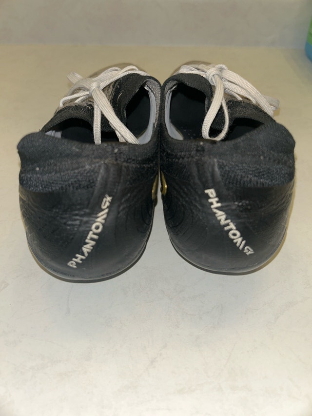 Nike Phantom GX II Pro Soccer Cleats - photo 4