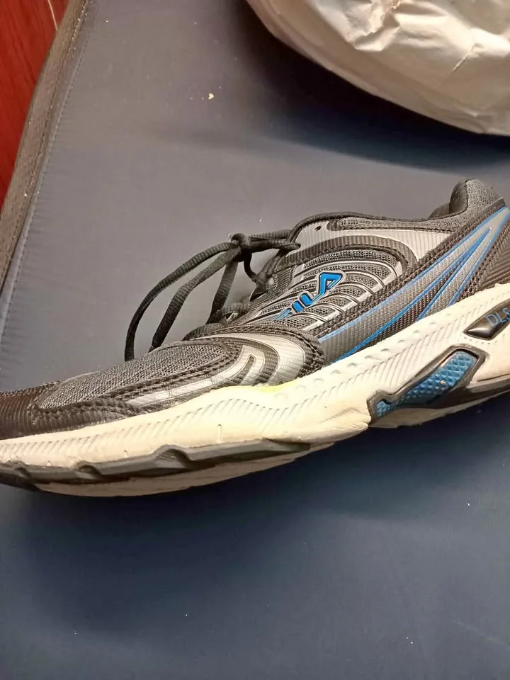 Fila mens 12 running shoes