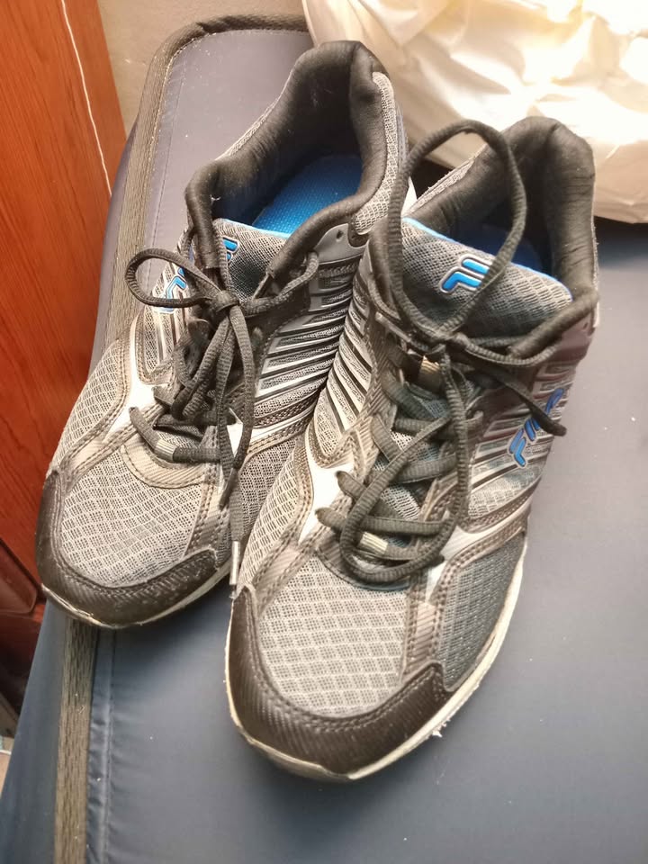 Fila mens 12 running shoes - photo 2