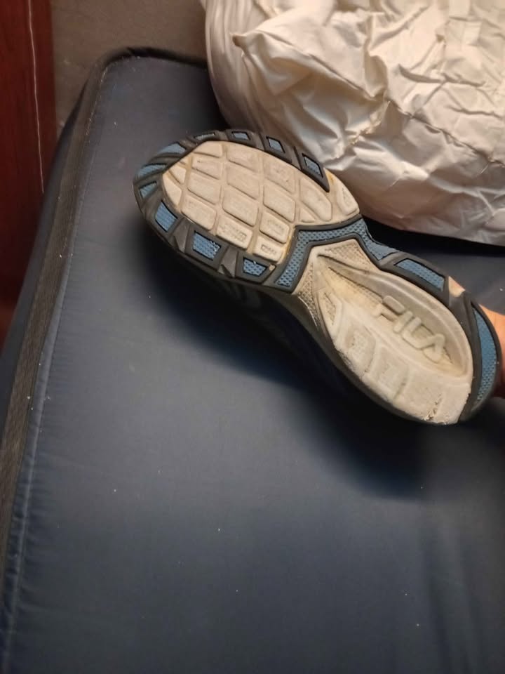 Fila mens 12 running shoes - photo 4