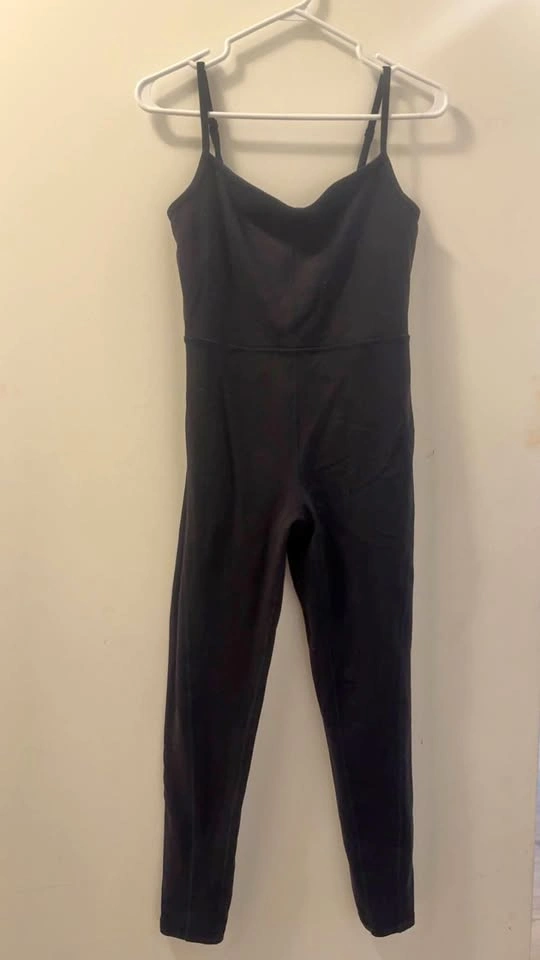 Aritiza Jumpsuit - Size M - Like New - photo 3