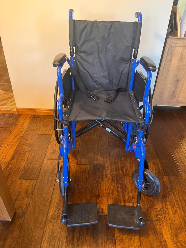 EZee Life Travel Wheelchair Aluminium Lightweight 18"