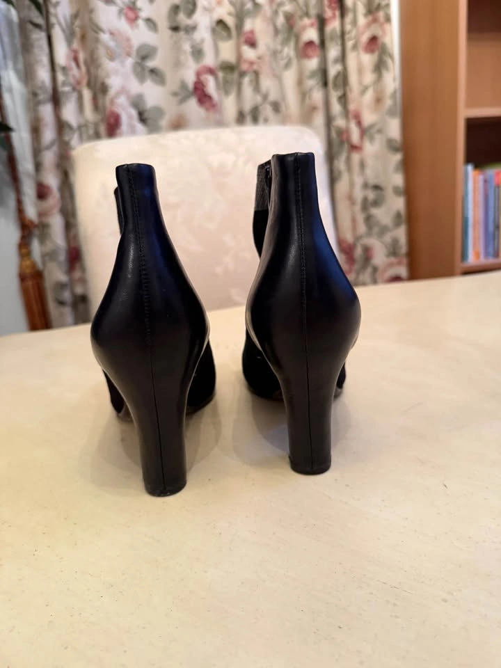 Women's Sam Edelman Black Suede Heel Boots Size 9 - photo 5