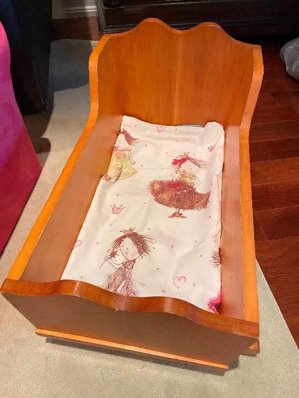 Wooden Cradle for doll - Christmas Gift image indicator(3)