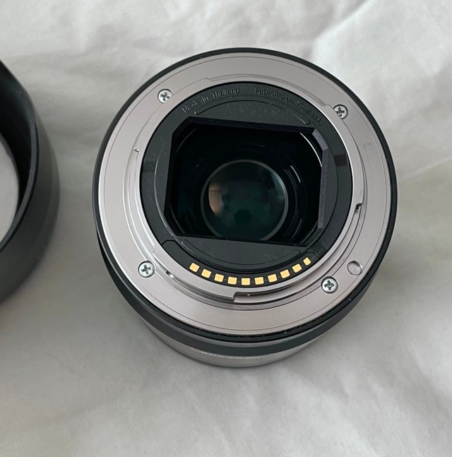 Sony ZEISS E-Mount FE Sonnar T* 55mm F/1.8 Lens - photo 3