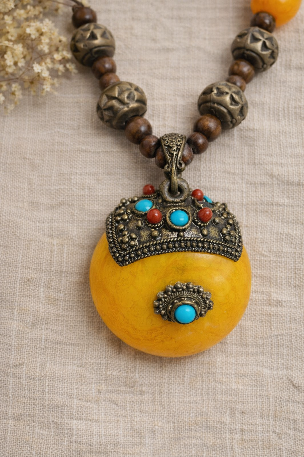 Vintage Boho Statement Necklace Faux Amber Pendant - photo 2