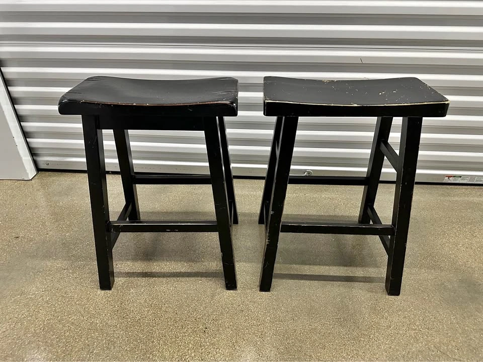 2 Counter Stools – Black