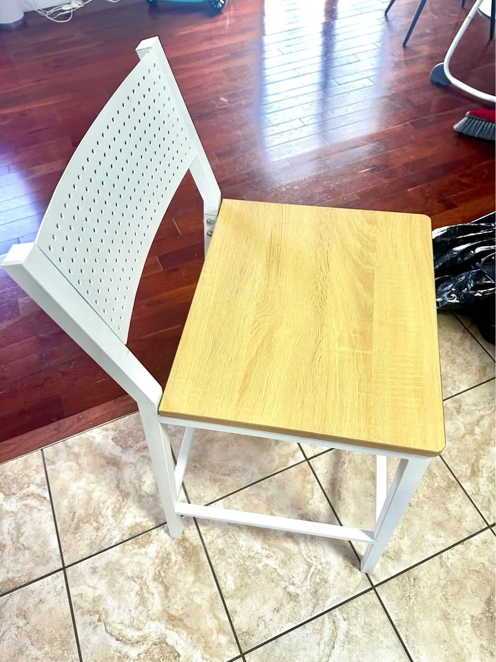 Bar stools/island chair - photo 2