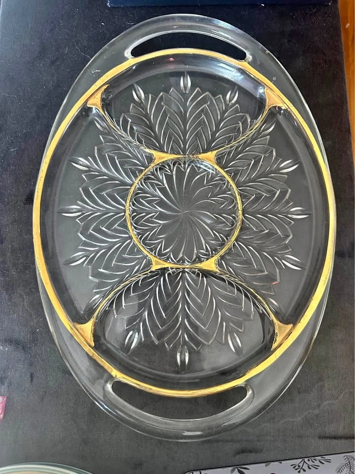 Vintage Jeannette Glass Co. Feather Pattern Serving Tray