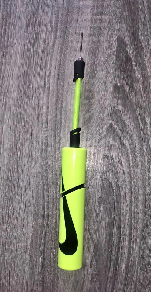 Nike Essential Ball Pump (Volt/Black)