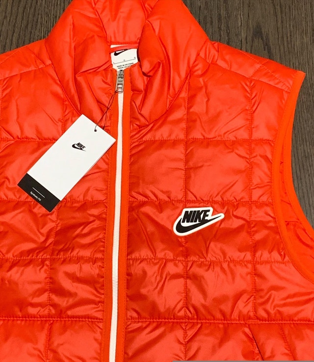 Nike Vest - photo 3