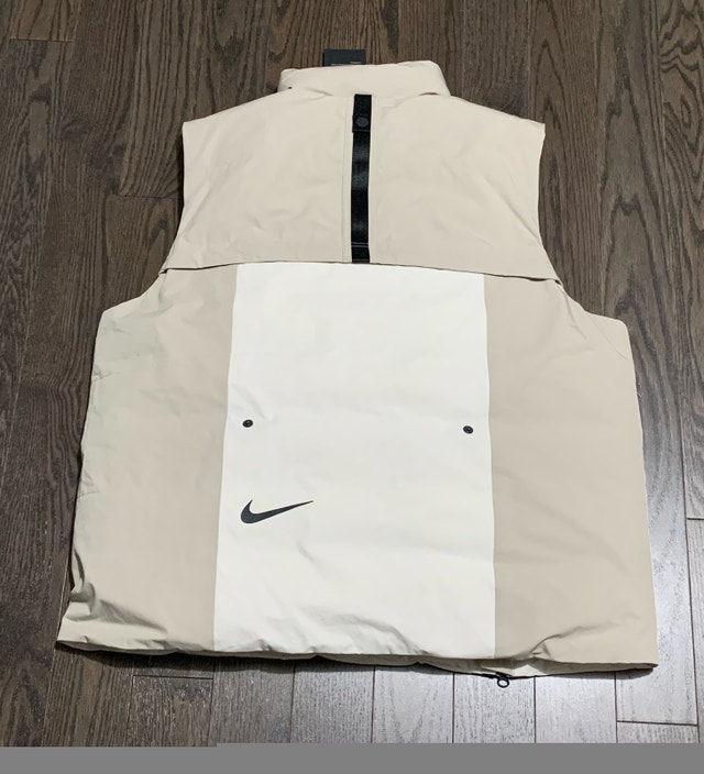 Nike Tech Pack Vest - photo 3