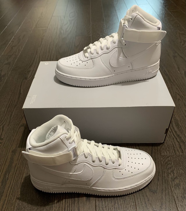 Nike Air Force 1 High "Triple White"
