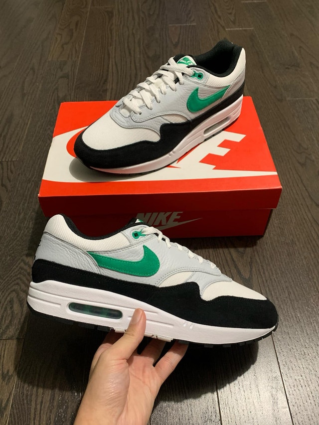Nike Air Max 1 "White Black Stadium Green" Mens Sz 10.5