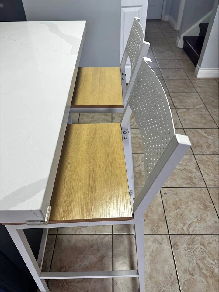 Bar stools/Island chair