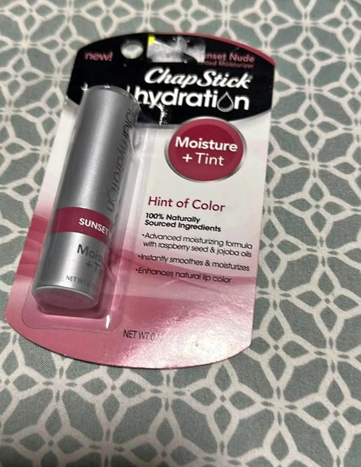 Tinted chapstick