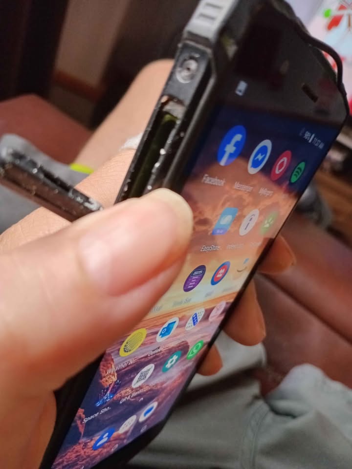 TomTom Zoji Z9 Rugged work phone 64g 5.7 inch - photo 2