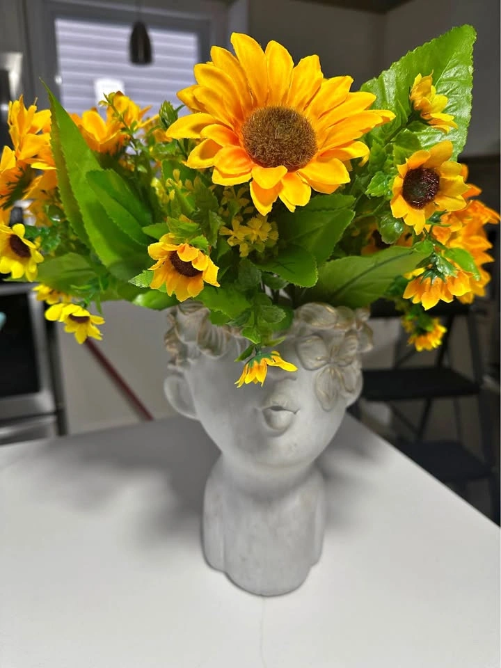 Vase with flowers