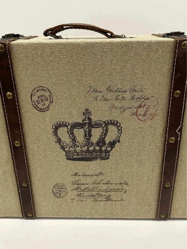 Vintage Style Decorative Storage Suitcase Box Crown Design - photo 2