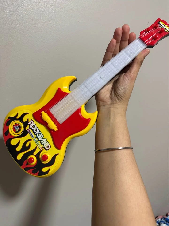 Baby guitar - photo 2