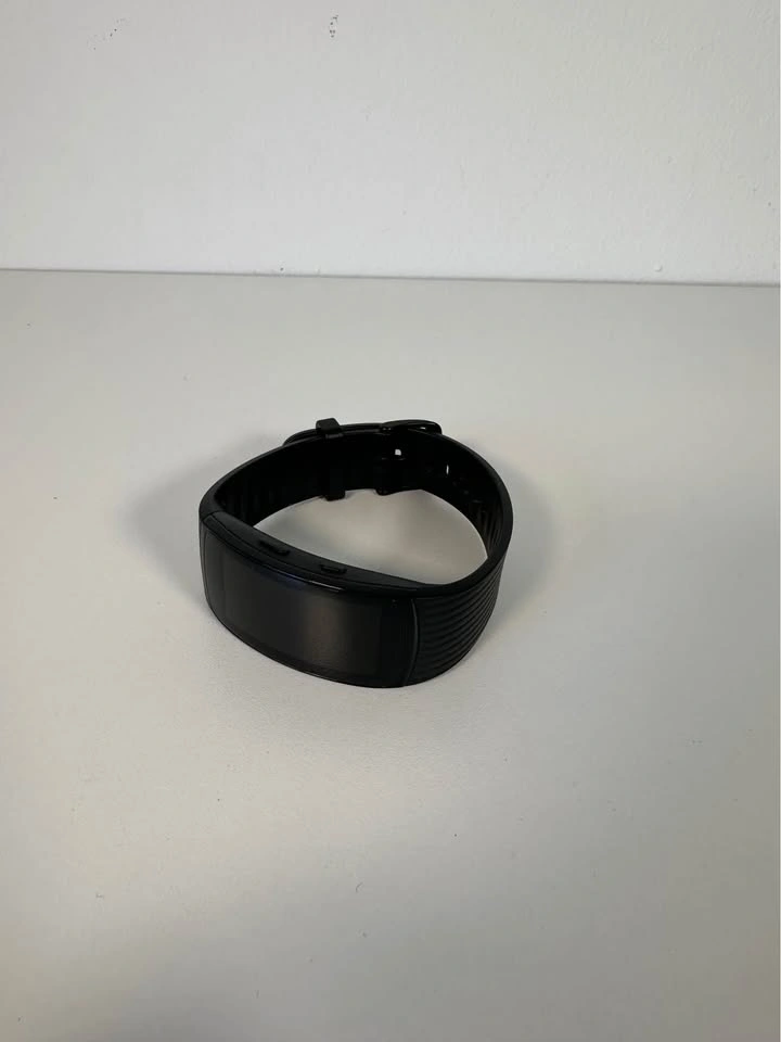 Samsung Gear Fit2 Pro Fitness Tracker - Works - No Charger - photo 4