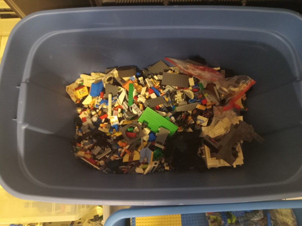 Massive LEGO Collection - photo 2