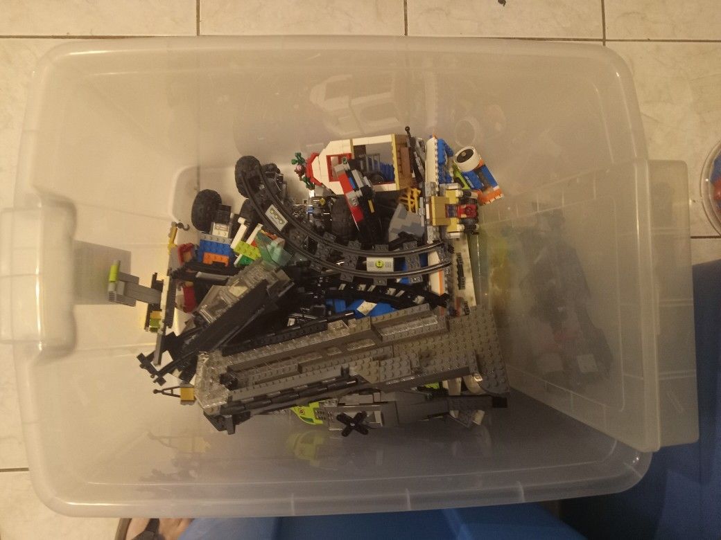 Massive LEGO Collection - photo 4