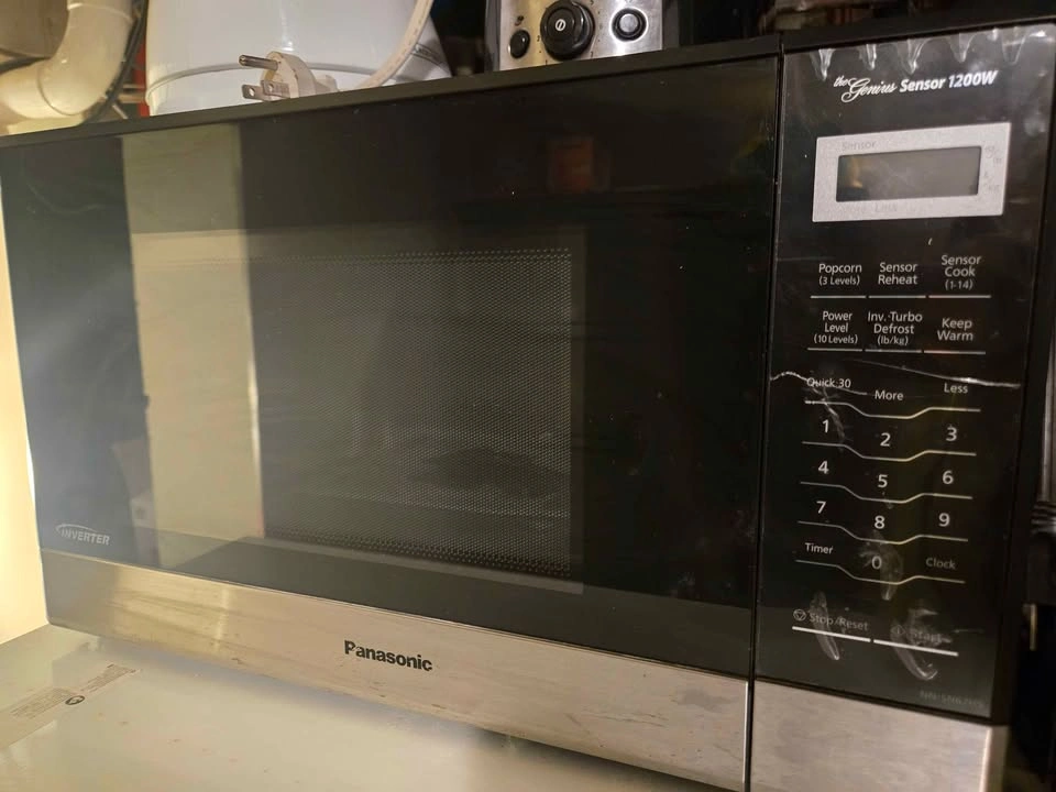 Panasonic 1200W Microwave - 1.3 cu ft - photo 4