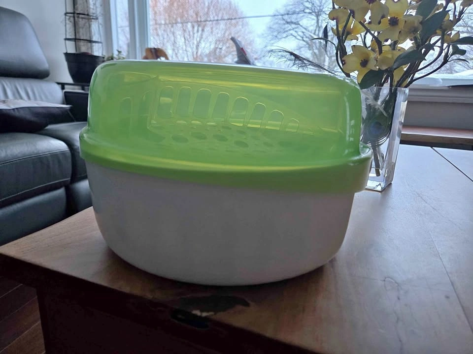MAM Microwave Steam Bottle Sterilizer