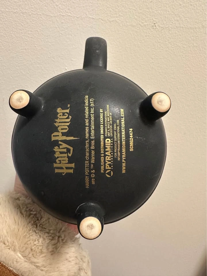 Harry Potter Hogwarts Cauldron Mug - photo 5