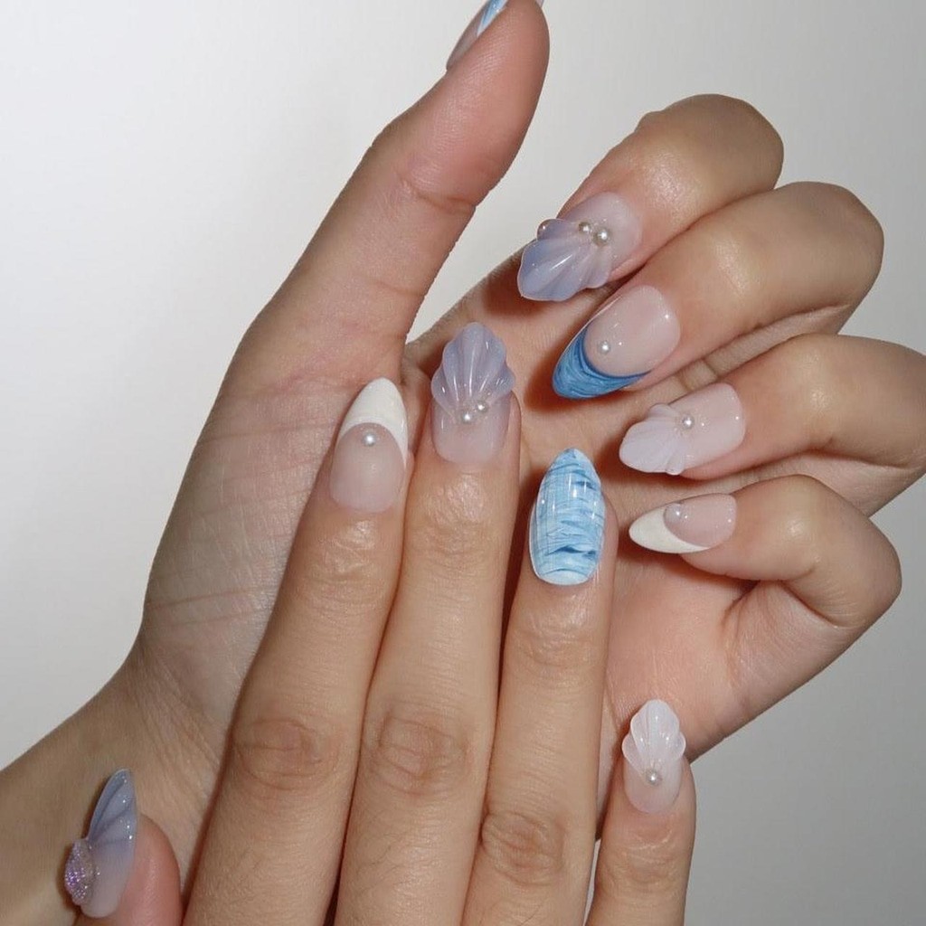 Ersa nail whispering tides New in box Size medium