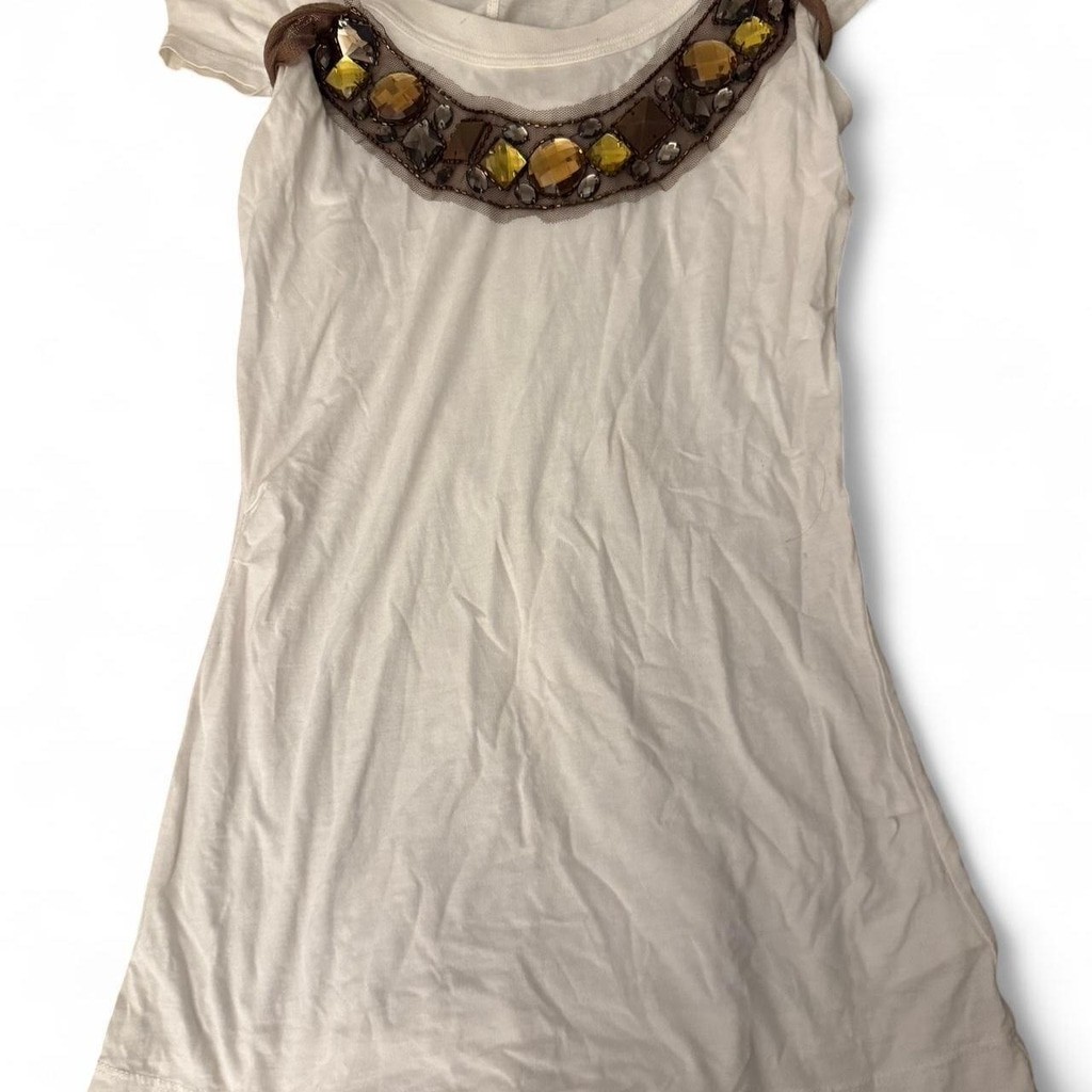 Language embellished white top Small NWT