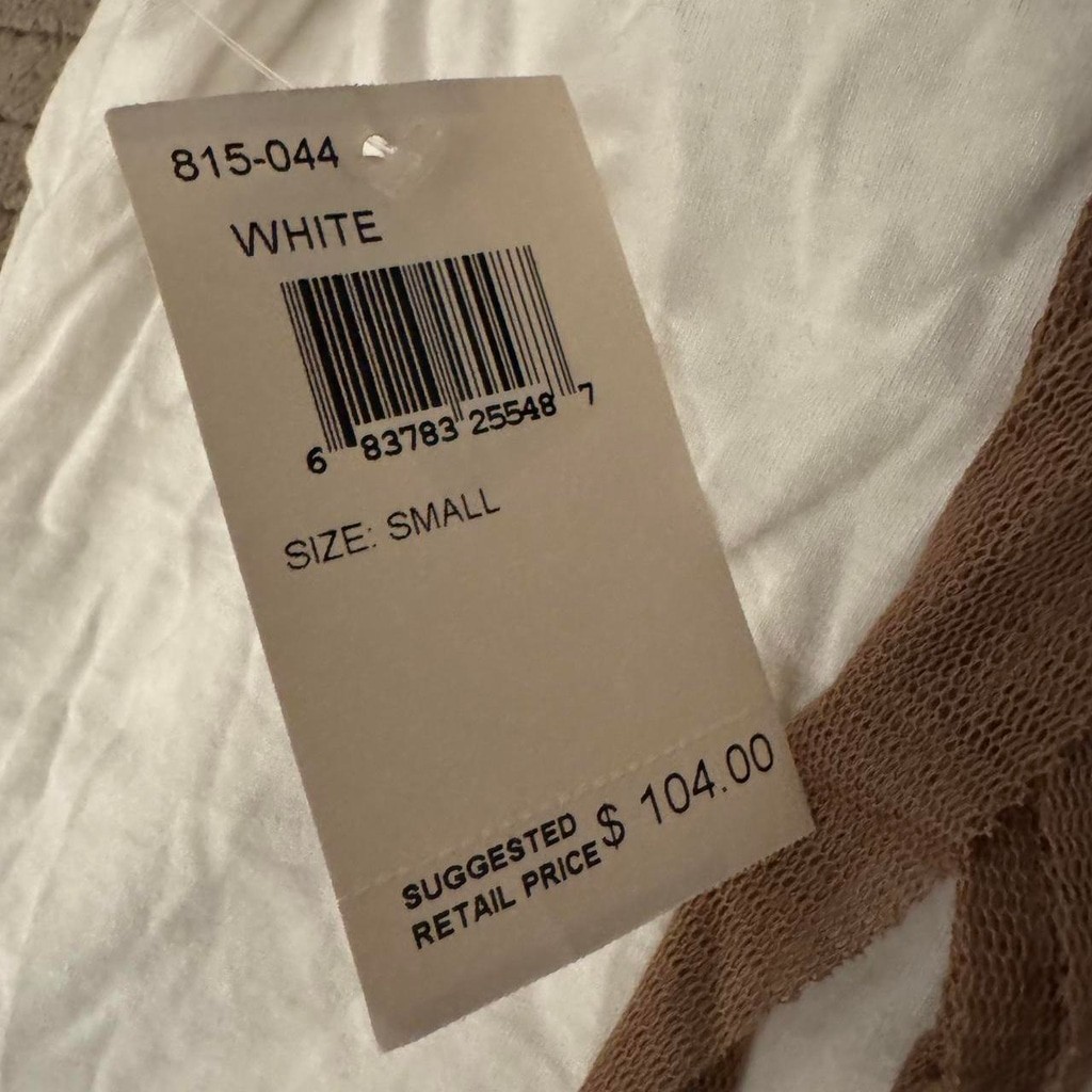 Language embellished white top Small NWT - photo 4